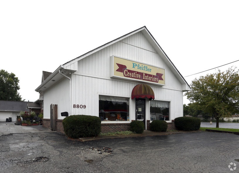 8809 E Washington St, Indianapolis, IN 46219