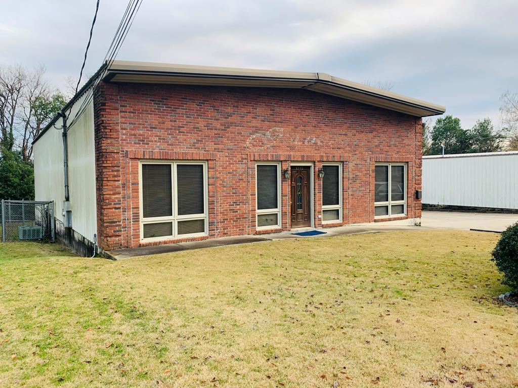 Office in Columbus, GA for sale Primary Photo- Image 1 of 1