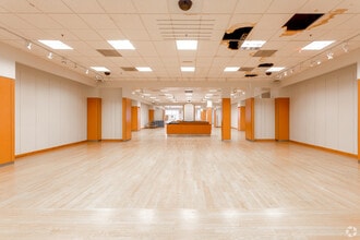 315 E Yakima Ave, Yakima, WA for lease Interior Photo- Image 1 of 11