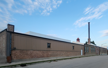1819 S 71st St, Milwaukee, WI for lease Interior Photo- Image 1 of 4