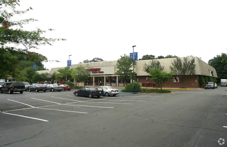 9835-9897 Georgetown Pike, Great Falls, VA for lease - Building Photo - Image 2 of 6