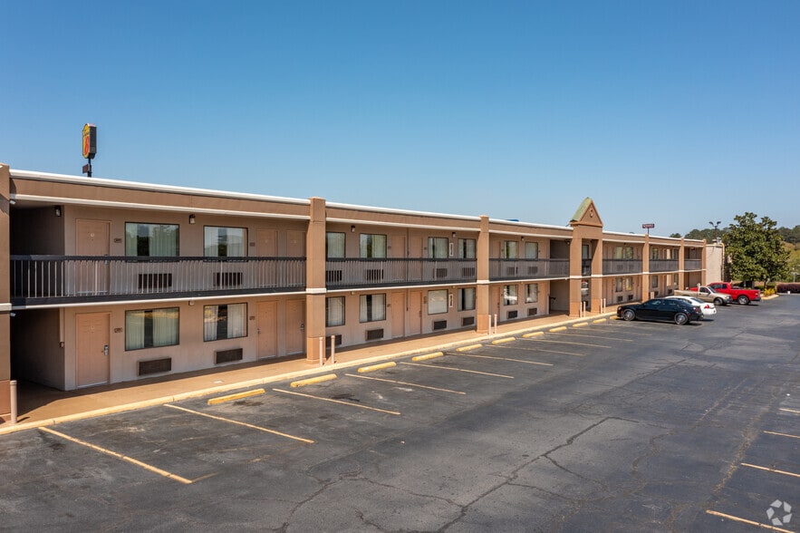 4755 Chambers Rd, Macon-Bibb, GA for sale - Building Photo - Image 3 of 4