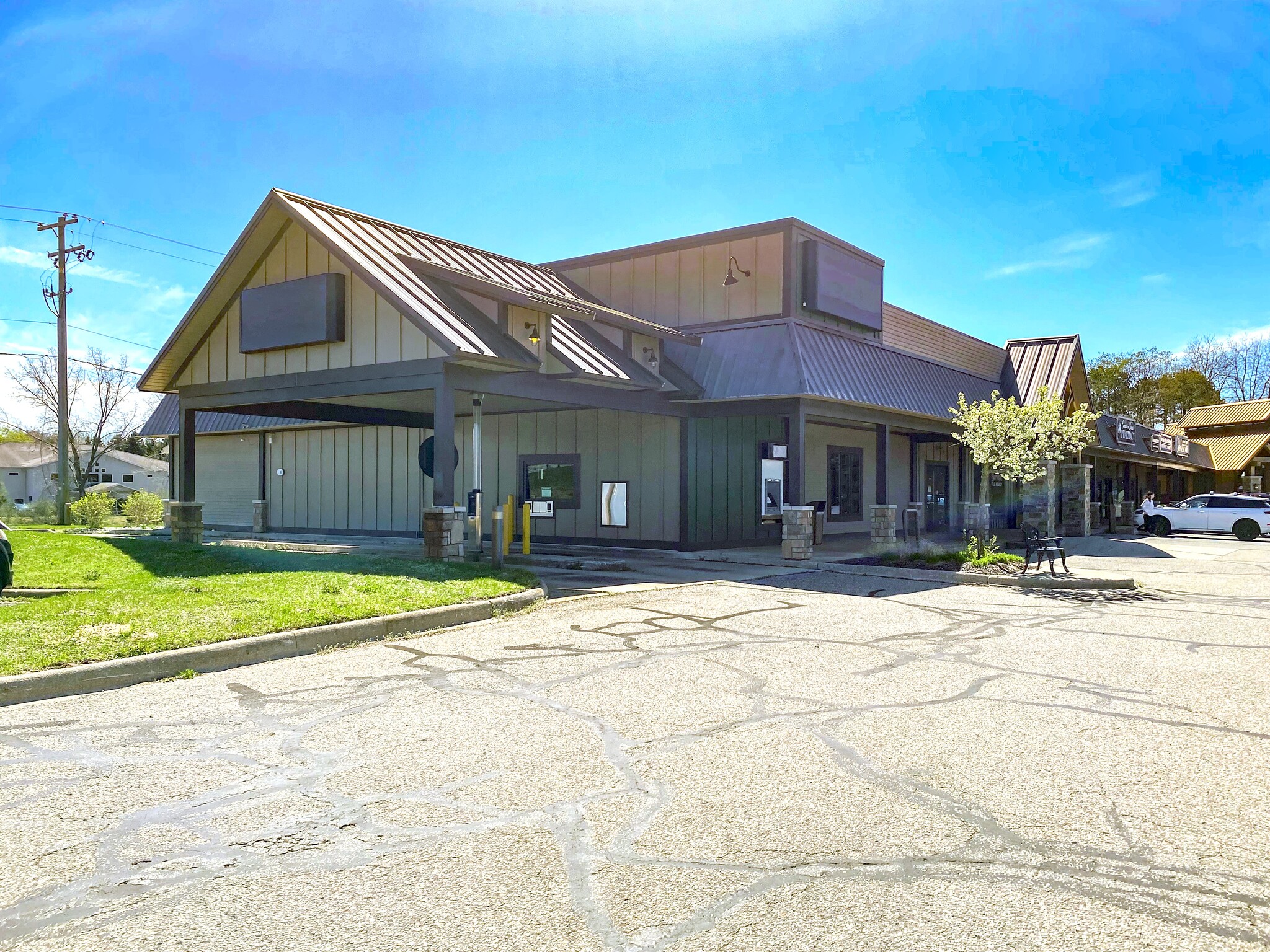 10049 Buchanan Rd, Stanwood, MI for lease Primary Photo- Image 1 of 5