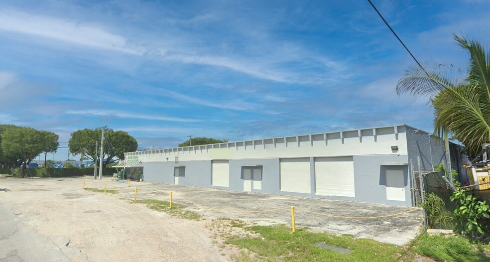 6599 NW 74th Ave, Miami, FL for lease - Building Photo - Image 1 of 18