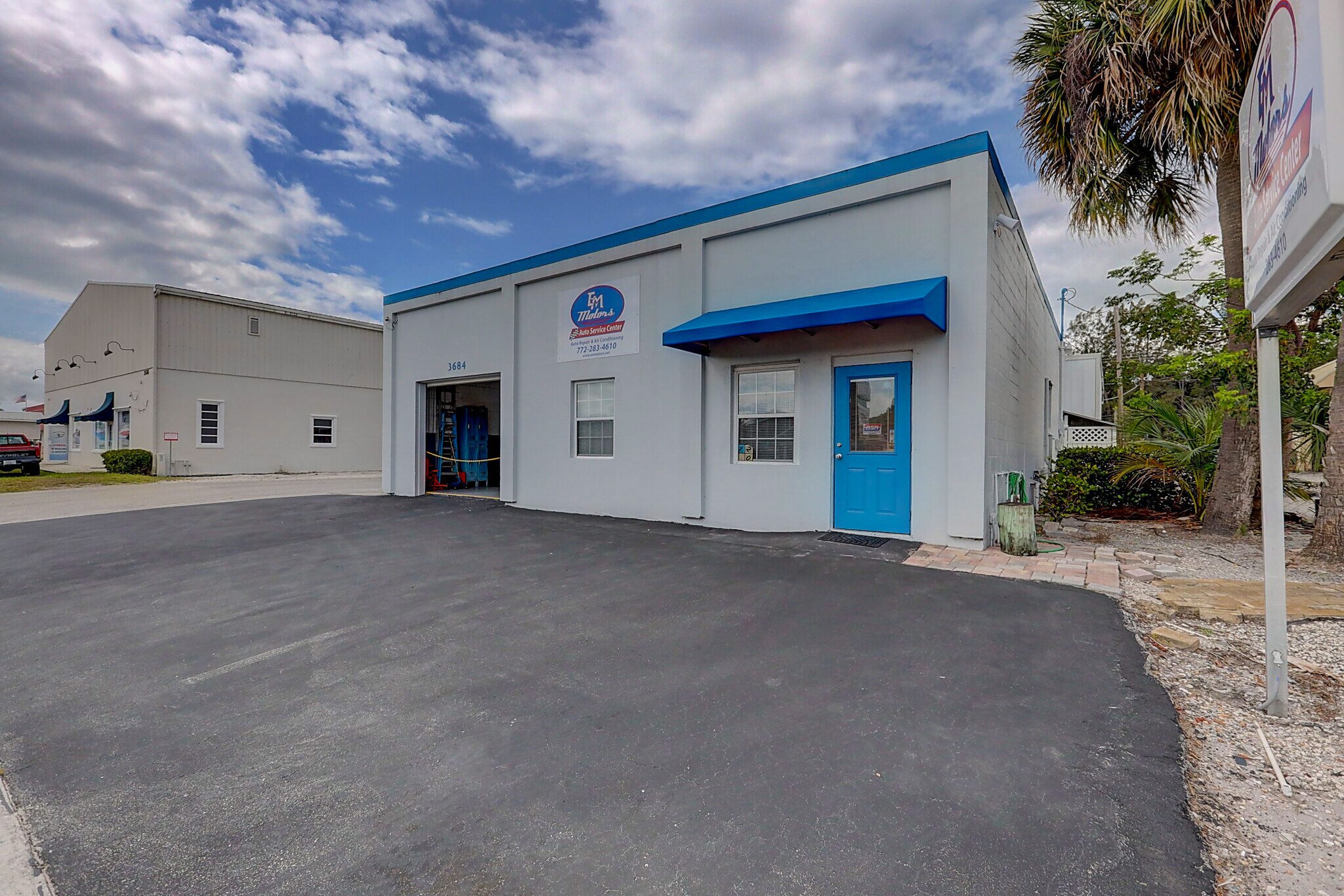 3684 SE Dixie Hwy, Stuart, FL for sale Building Photo- Image 1 of 1