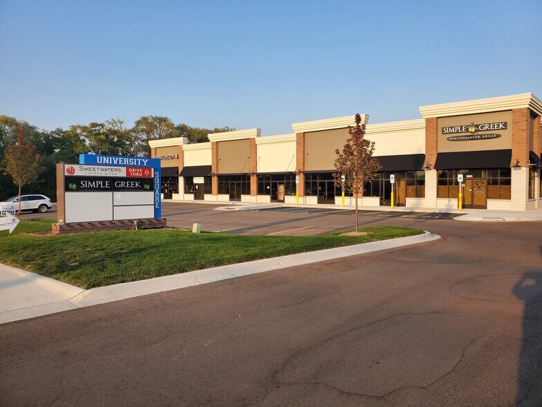 clinton township zip code