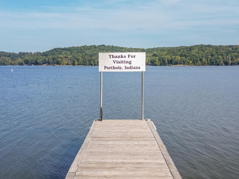 8939 E Southshore Dr, Unionville, IN for sale - Building Photo - Image 3 of 22