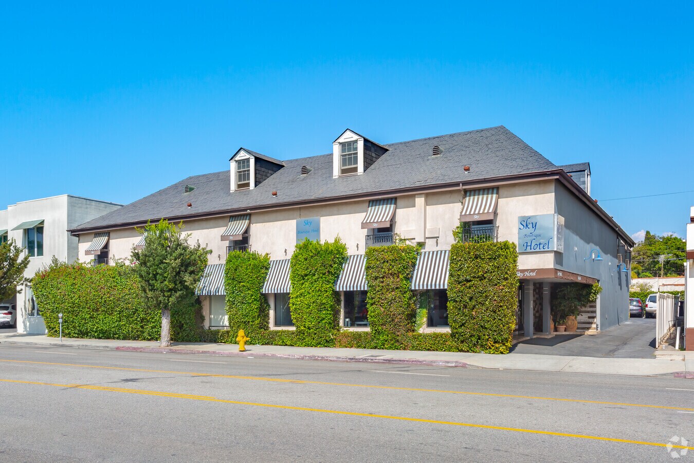 2352 Westwood Blvd, Los Angeles, CA 90064