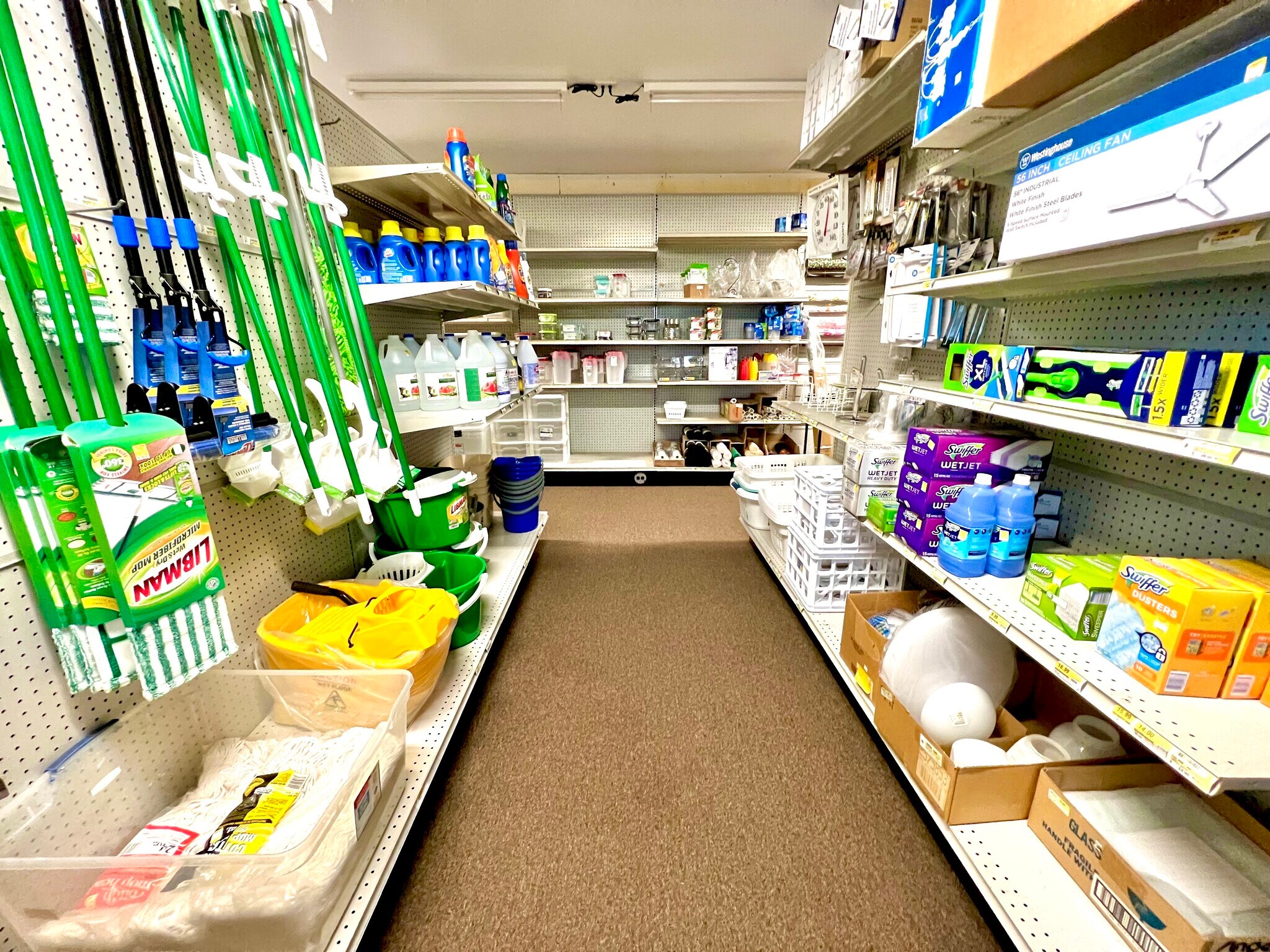 131 Mallott Ave, Yakutat, AK 99689 Yakutat Hardware for Sale