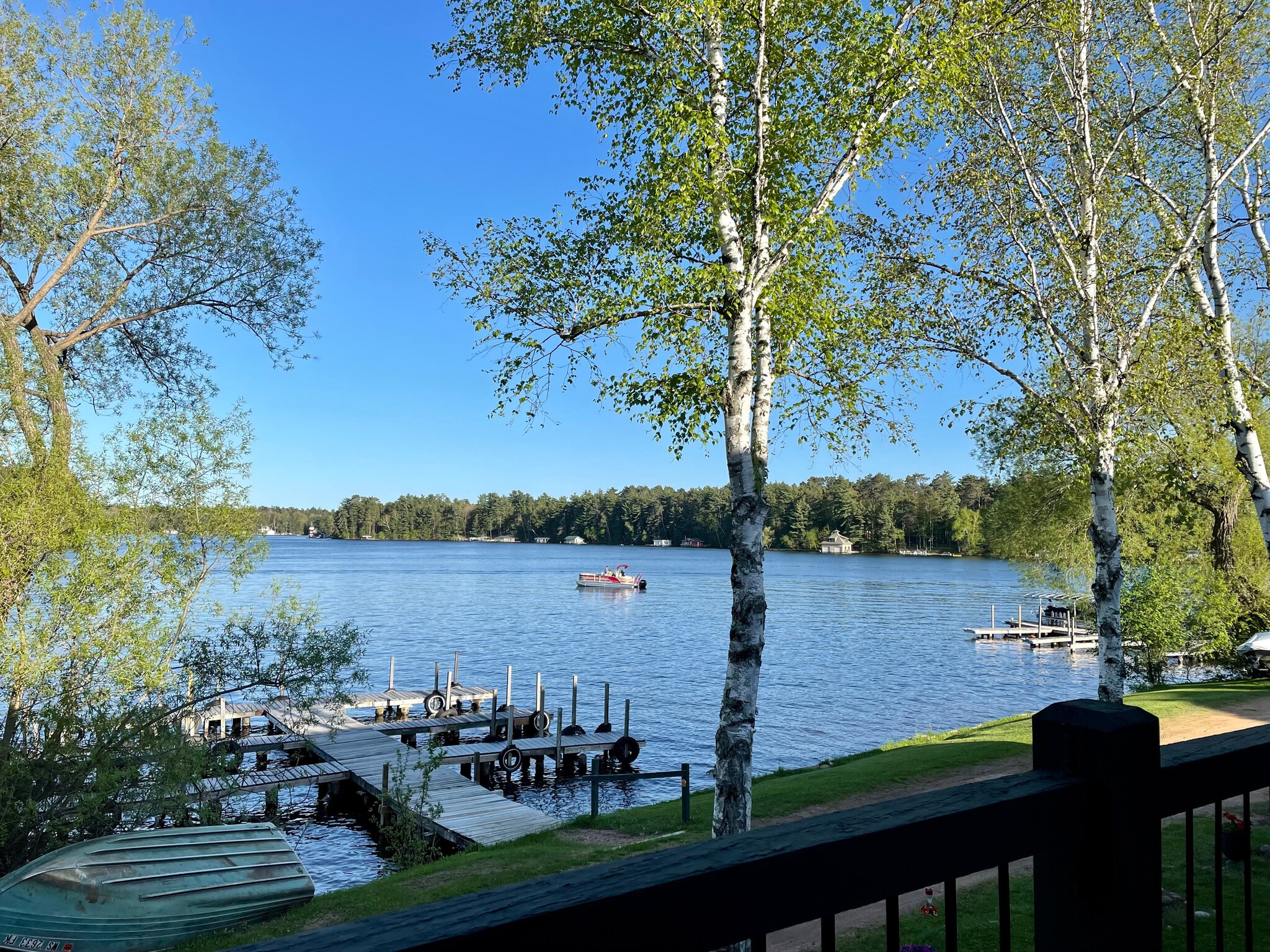 317 E Park Ave, Minocqua, WI 54548 Schlecht's Cottages