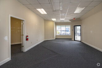 1462-1496 3rd St S, Jacksonville Beach, FL for lease Interior Photo- Image 2 of 4