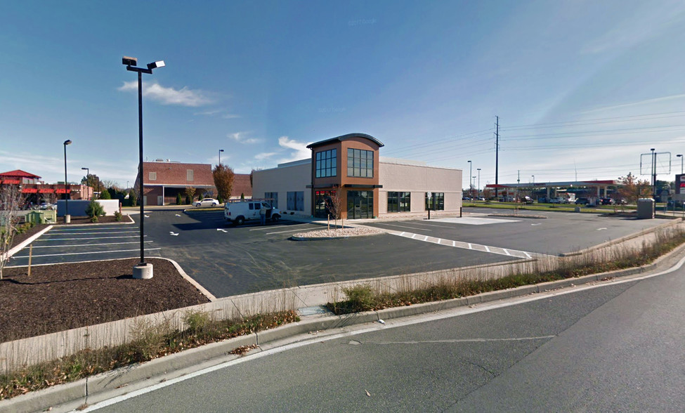 13527 Pennsylvania Ave, Hagerstown, MD for lease - Building Photo - Image 1 of 1