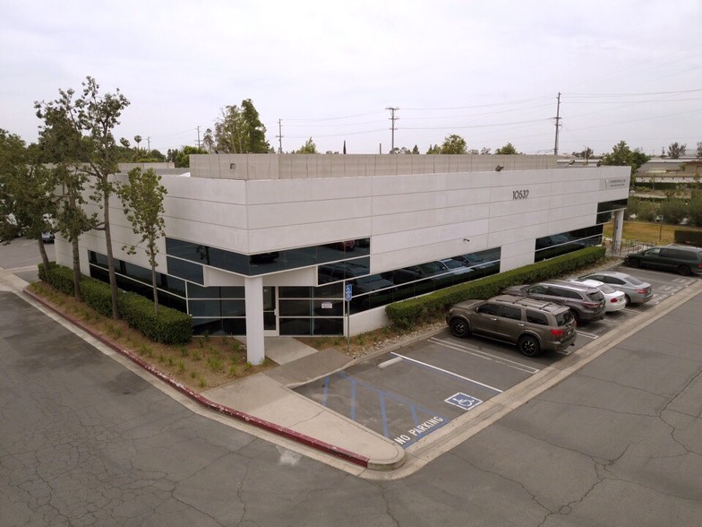 10532 Acacia St, Rancho Cucamonga, CA for lease - Building Photo - Image 1 of 2