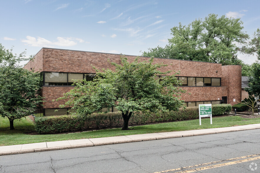 730 River Rd, New Milford, NJ for lease - Building Photo - Image 2 of 5