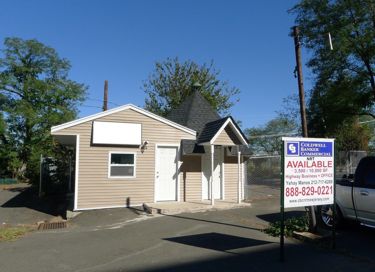 82 S Route 9W, Haverstraw, NY 10927