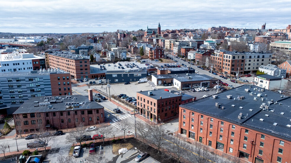 28 Maple St, Portland, ME for lease - Building Photo - Image 2 of 8