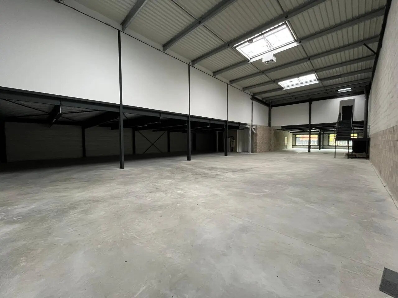 Flex in Gennevilliers for lease Interior Photo- Image 1 of 6