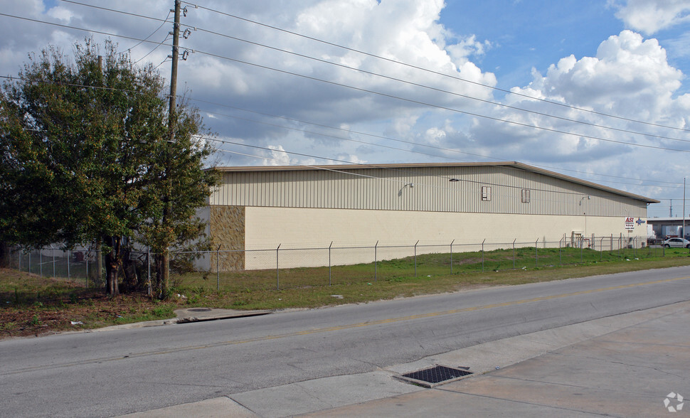 10101 General Dr, Orlando, FL for lease - Building Photo - Image 3 of 9