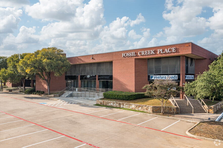 3201 NE Loop 820, Fort Worth, TX for lease - Primary Photo - Image 1 of 5