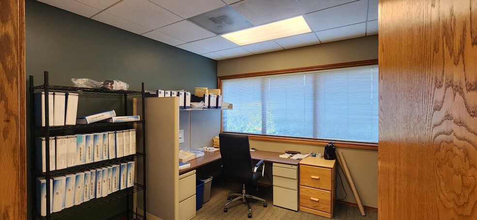 11705 SW 68th Ave, Portland, OR for lease - Building Photo - Image 2 of 9