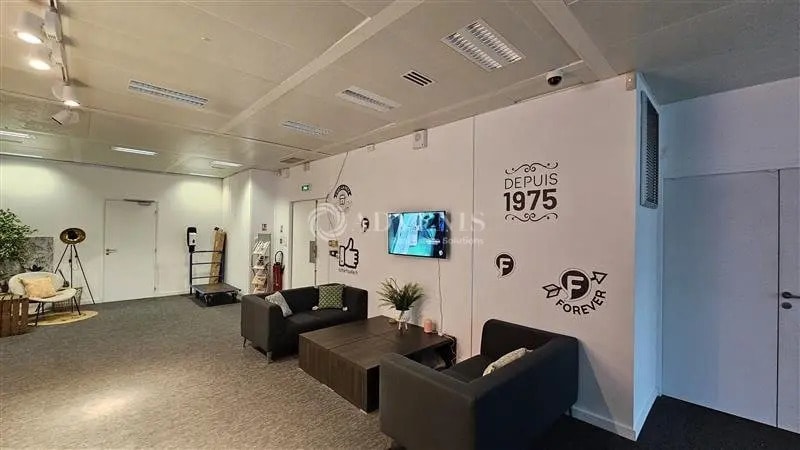 Office in Lille for lease - Interior Photo - Image 2 of 9