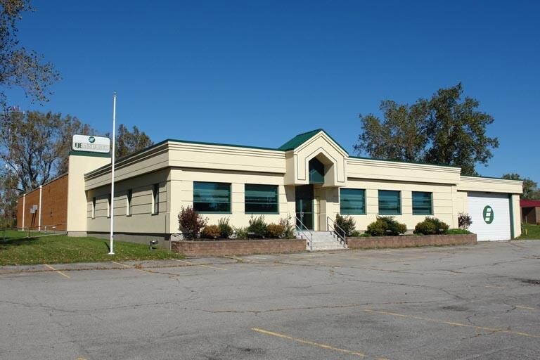 1020 French Rd, Cheektowaga, NY 14043