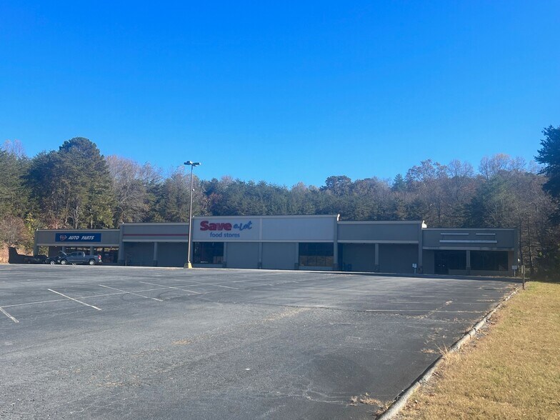 238 N Main St, Hiawassee, GA for sale - Primary Photo - Image 1 of 1