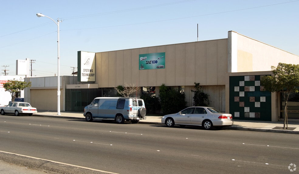 13766 Hawthorne Blvd, Hawthorne, CA for sale - Building Photo - Image 2 of 6