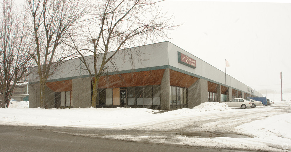 2128 N Pines Rd, Spokane, WA for lease - Building Photo - Image 1 of 2