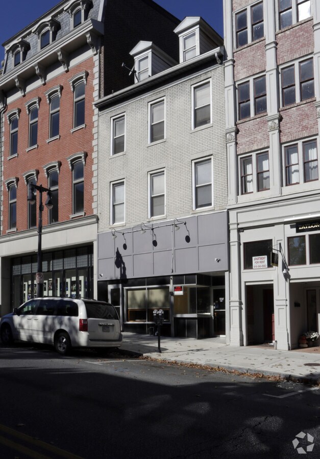 441443 Northampton St, Easton, PA 18042