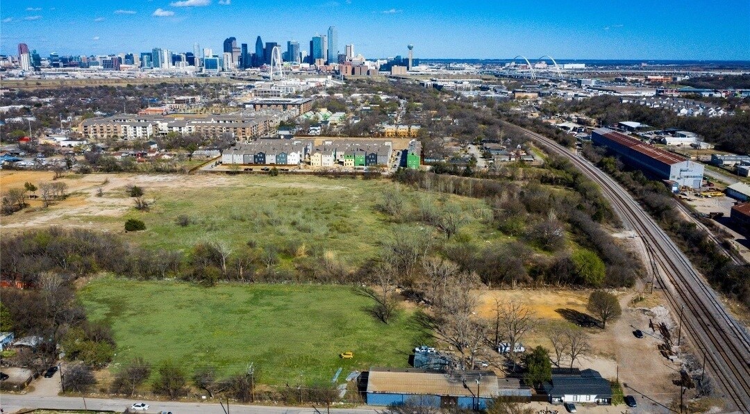 2406 Vilbig Rd, Dallas, TX for sale Primary Photo- Image 1 of 1