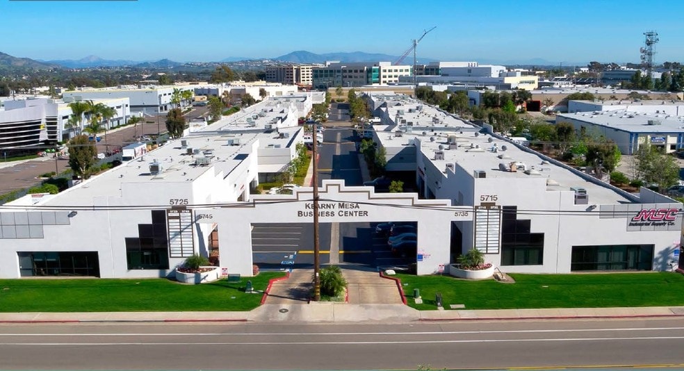5745 Kearny Villa Rd, San Diego, CA for lease - Primary Photo - Image 1 of 5