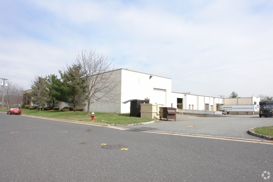 400 South Ave, Middlesex, NJ for lease - Building Photo - Image 3 of 4