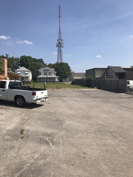 524 E Elm St, Springfield, MO for sale - Primary Photo - Image 1 of 1
