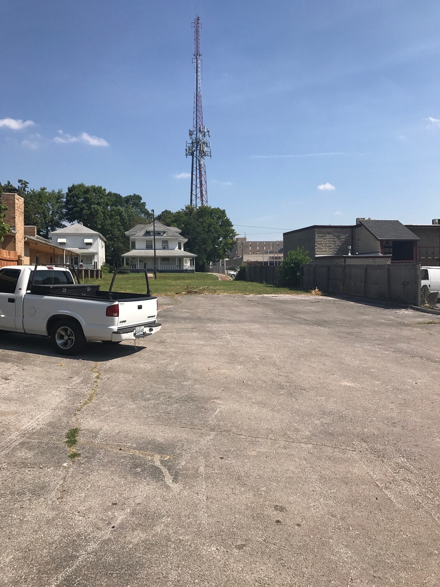 524 E Elm St, Springfield, MO for sale Primary Photo- Image 1 of 1