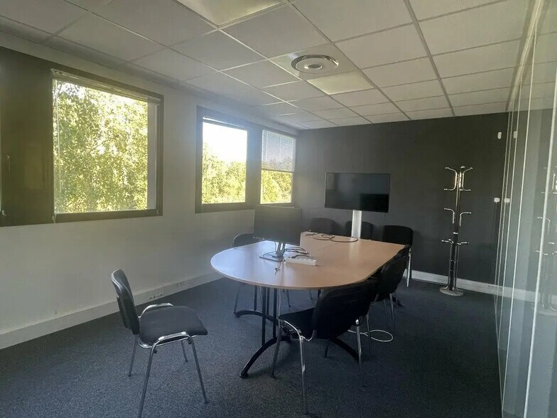 Office in Rezé for sale - Building Photo - Image 3 of 8