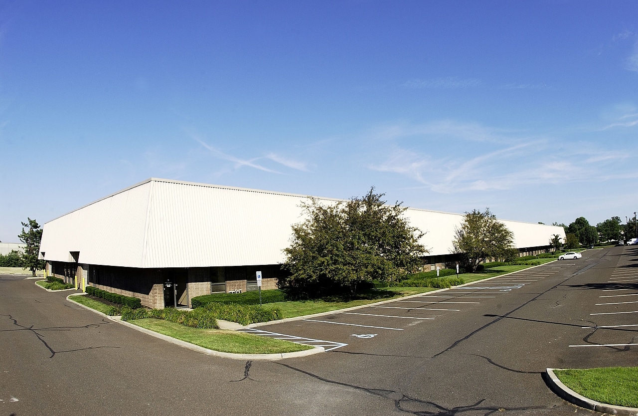 1100 Taylors Ln, Cinnaminson, NJ for sale Primary Photo- Image 1 of 1