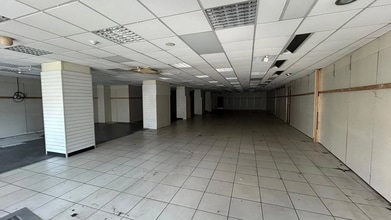 6-8 Main St, Ballynahinch for lease Interior Photo- Image 2 of 2