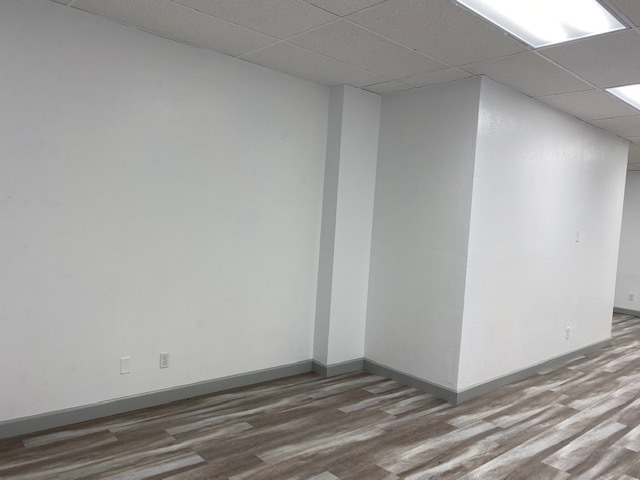 11232 Vanowen St, North Hollywood, CA for lease - Building Photo - Image 3 of 23