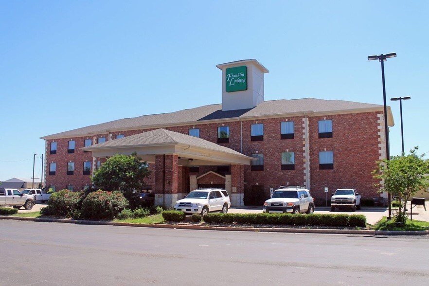 208 N Center St, Franklin, TX for sale - Primary Photo - Image 1 of 1