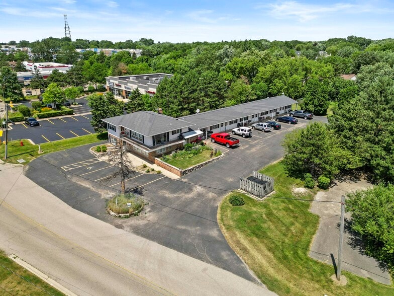 898 S Rand Rd, Lake Zurich, IL for sale - Building Photo - Image 1 of 21