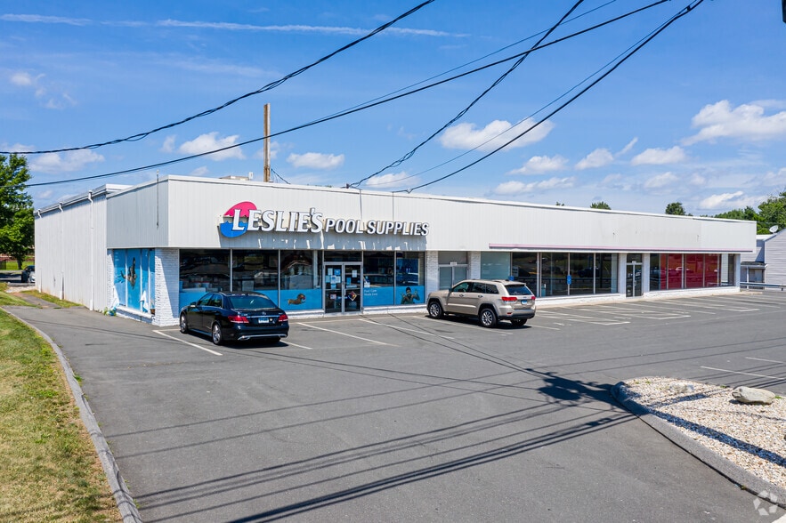 3219-3221 Berlin Tpke, Newington, CT for lease - Primary Photo - Image 1 of 11