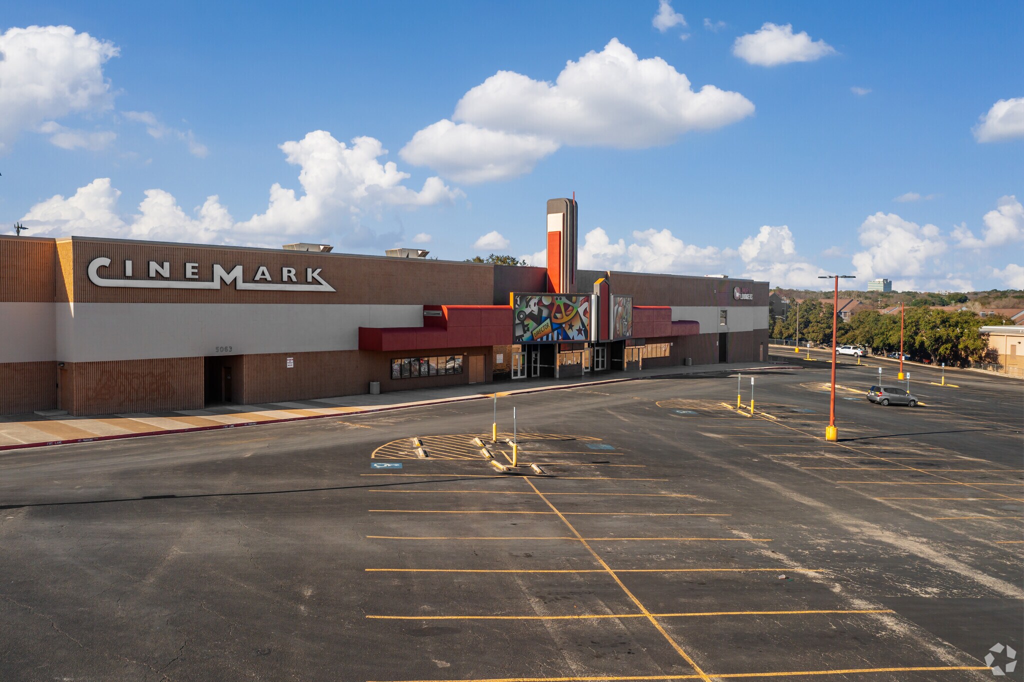 5063 NW Loop 410, San Antonio, TX for sale Primary Photo- Image 1 of 1