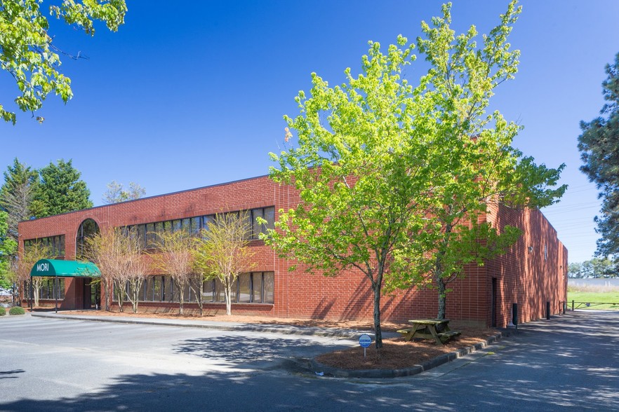 3595 McCall Pl, Atlanta, GA for lease - Building Photo - Image 3 of 11