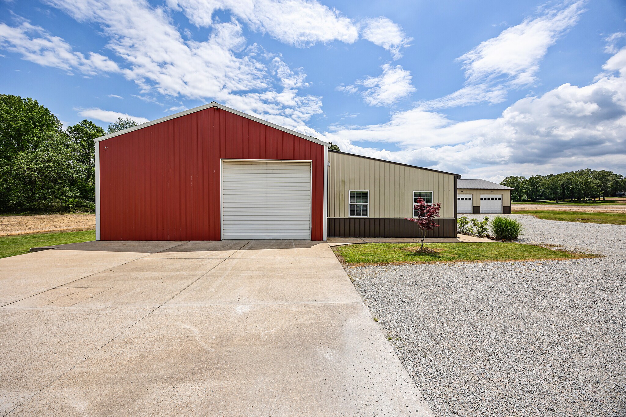 692 Boone Ln, Jackson, TN for sale Primary Photo- Image 1 of 10