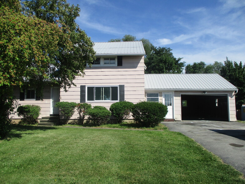 2850-2872 E Henrietta Rd, Henrietta, NY for sale - Building Photo - Image 1 of 1