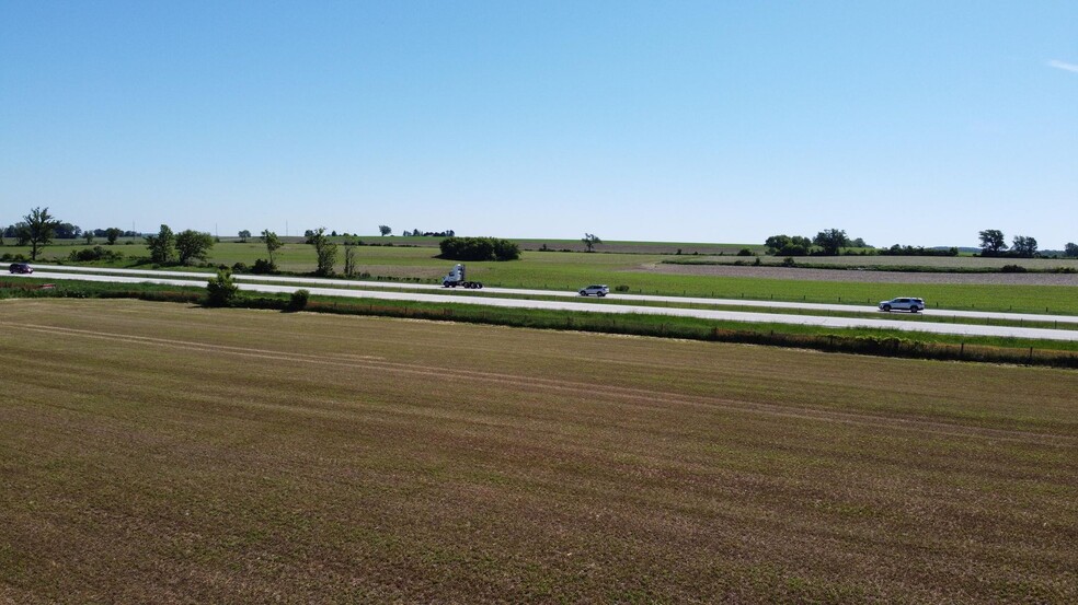 East Ave, Lomira, WI for sale - Primary Photo - Image 1 of 14