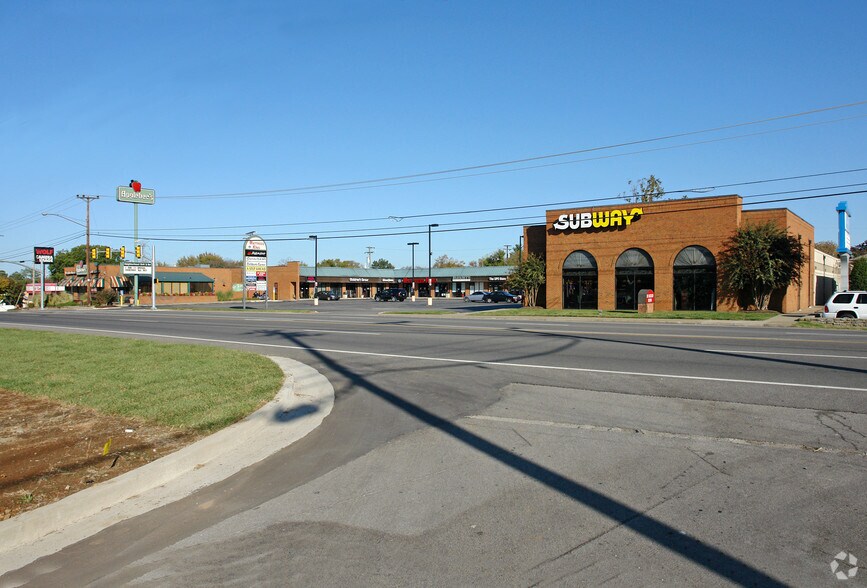 Sears Outlet Thompson Lane Nashville Tennessee 718 Thompson Ln, Nashville, TN 37204 - Berry Hill Square - Bldg 2 | LoopNet