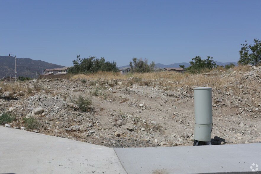 Citrus Ave, Fontana, CA for sale - Primary Photo - Image 1 of 1