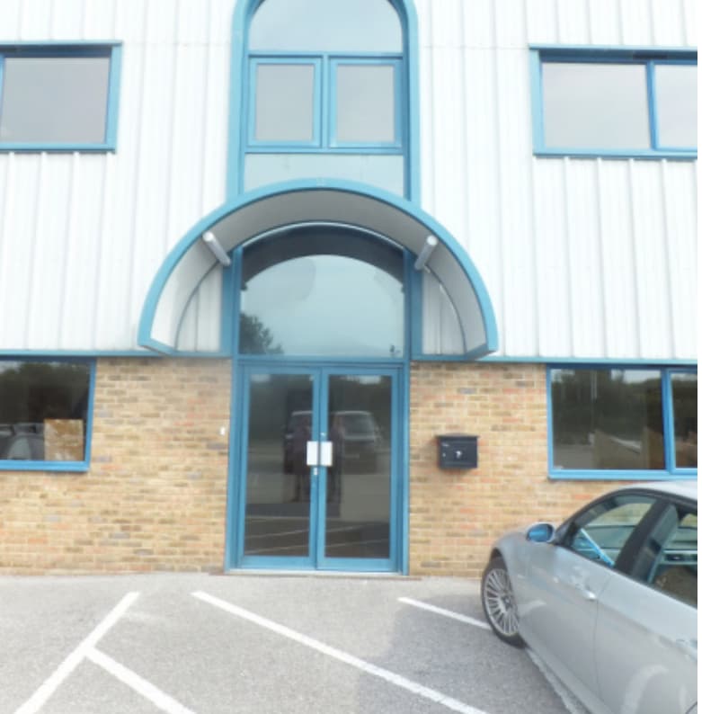 7 Cecil Pashley Way, Shoreham By Sea for lease Primary Photo- Image 1 of 7